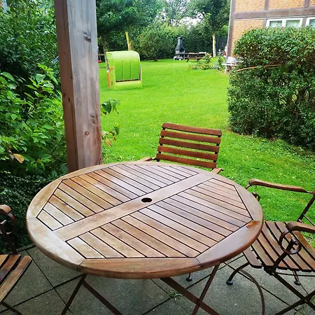 Kleine Ella Apartament